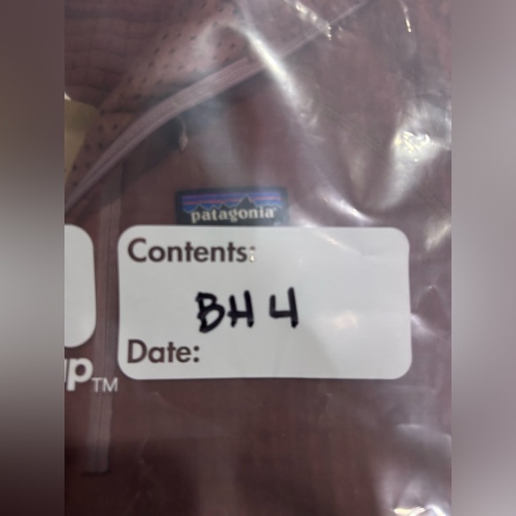 Patagonia Women's Large R1 Air Zip-Neck Pullover Performance Jacket Pink NWT - Picture 10 of 10